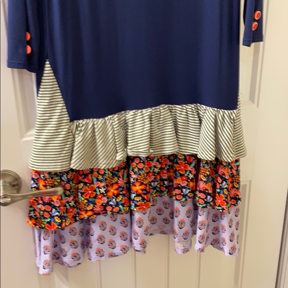 Dress - Picture 3 of 3